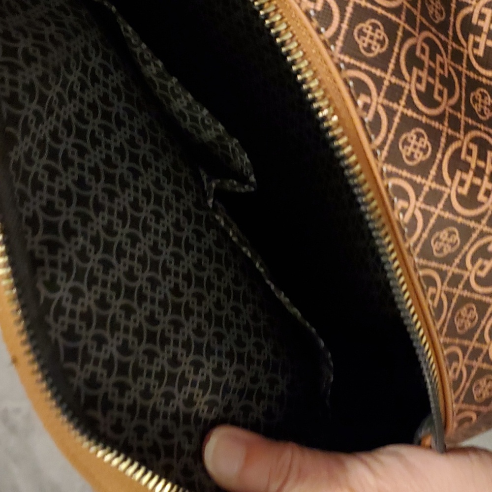 Daisy Fuentes backpack purse - Picture 6 of 8